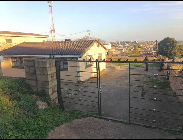 2 BEDROOM HOUSE FOR SALE IN UMLAZI L